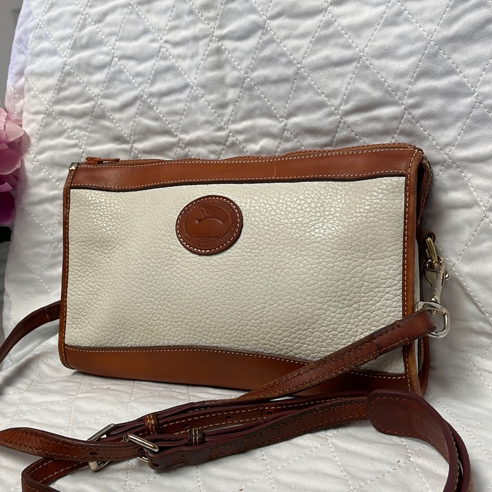 Vintage Dooney & Bourke white and brown leather handbag